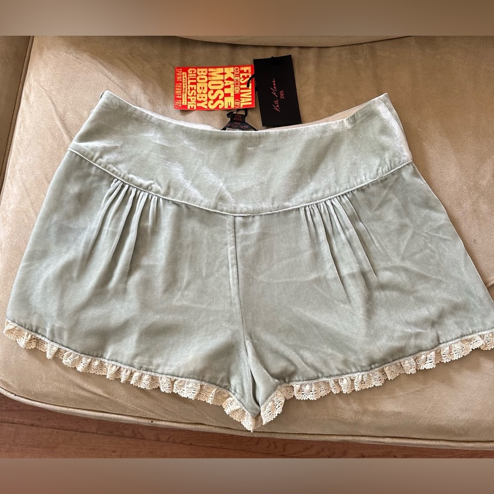 Zara x Kate Moss Velvet Lace Shorts Sage Green NWT - Picture 4 of 4